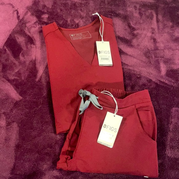 Figs Other - FIGS SCRUBS XS SET- Burgundy -casma top and yola skinny pants.